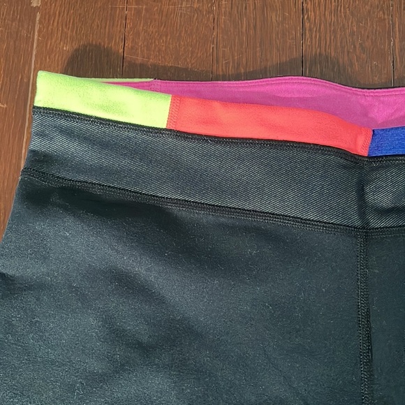 Women's Under Armour Fitted All Season Gear Workout Leggings Large - Picture 3 of 15